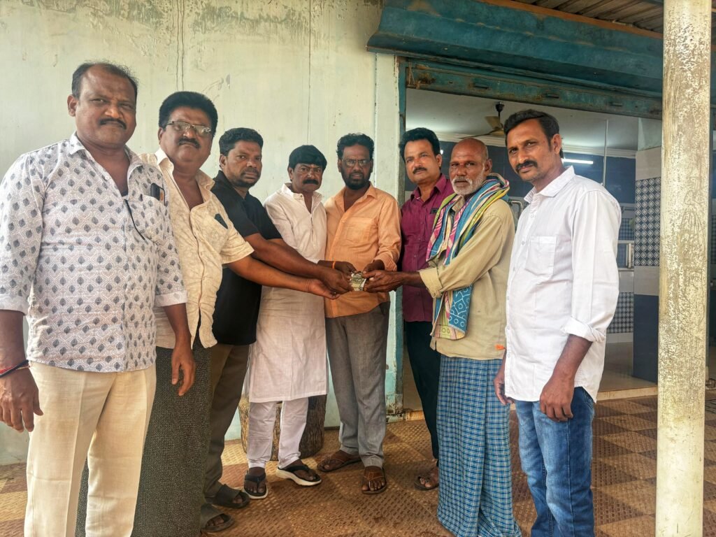 ఎమ్మెల్యే పాశిం సునీల్ కుమార్ చొరవతో అనారోగ్య బాధితుడికి ఆర్థిక సాయం