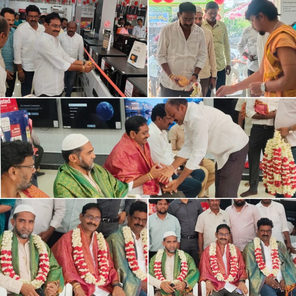 గణేష్ ఎంటర్ప్రైజెస్ షోరూమ్ ప్రారంభోత్సవంలో పాల్గొన్న టీడీపీనేత నెల్లూరు మోహన్ రెడ్డి